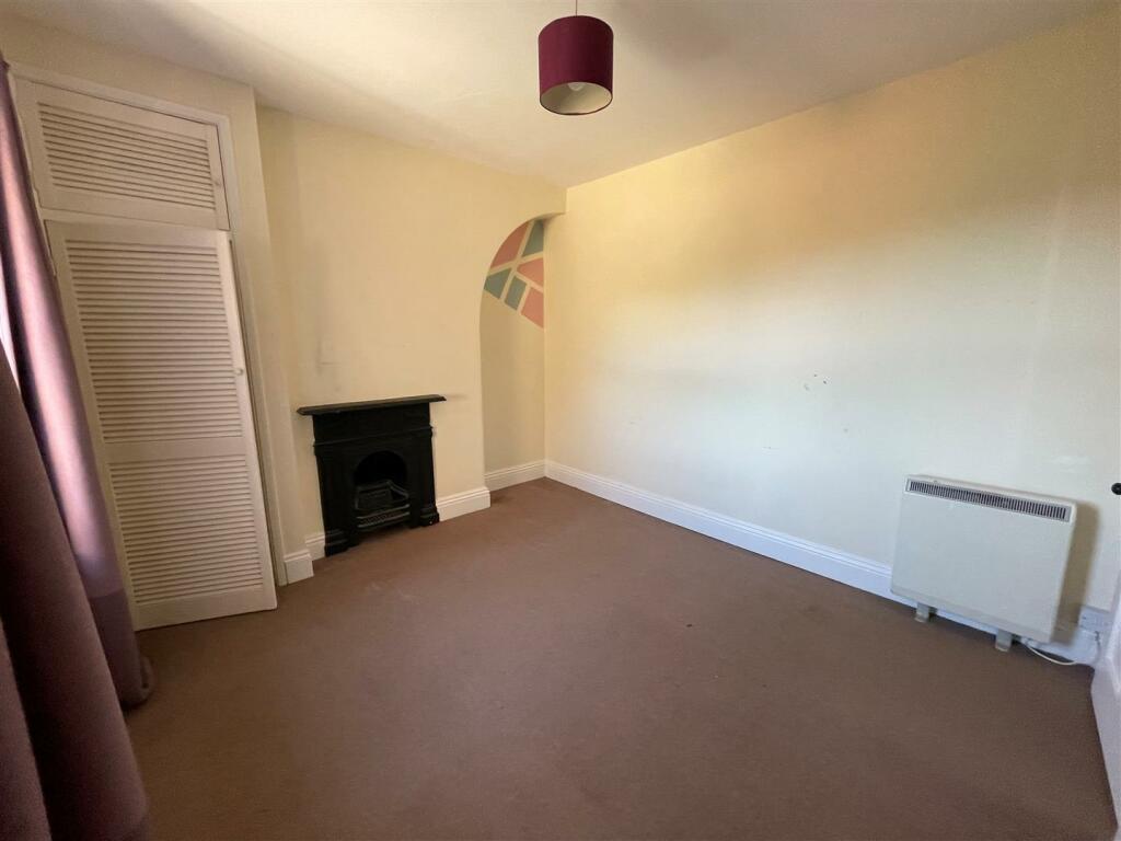 Additional property image - Victoria Gardens, Henstridge, Templecombe