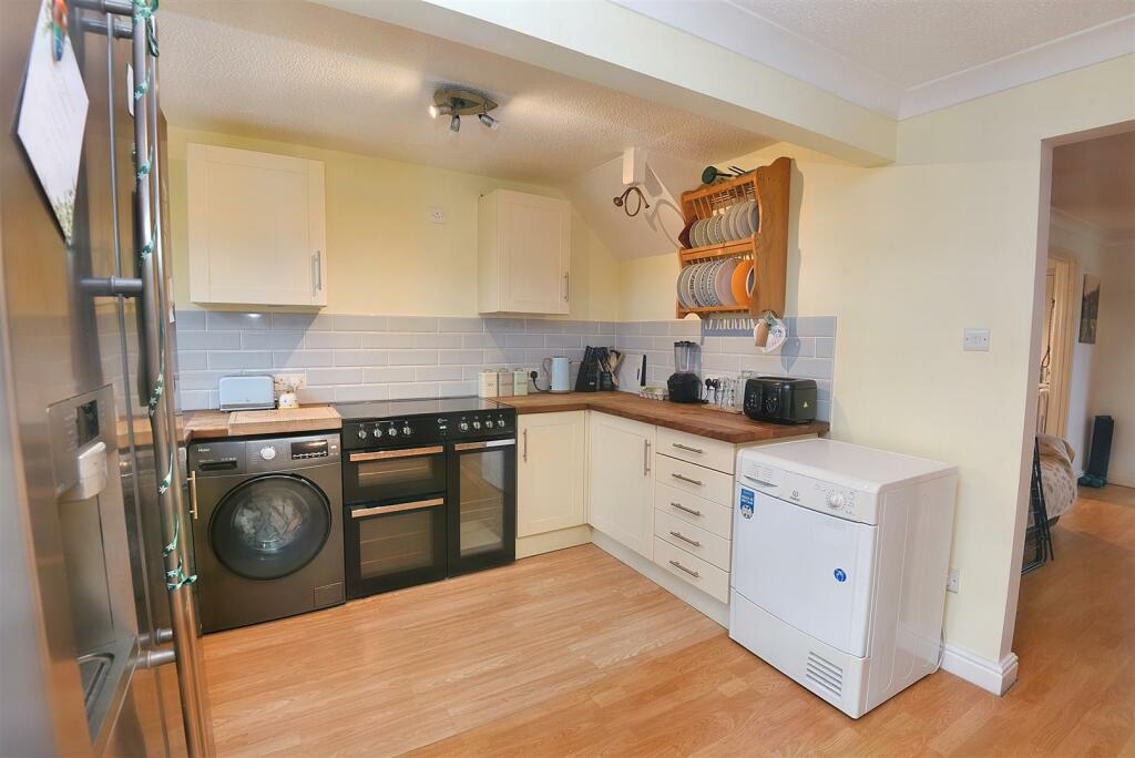 Additional property image - Townsend Green, Henstridge, Templecombe