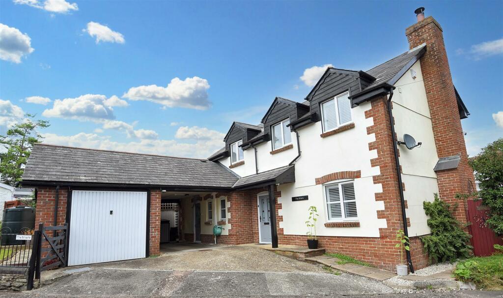 3 bedroom detached house for sale in Church Hill, BA8