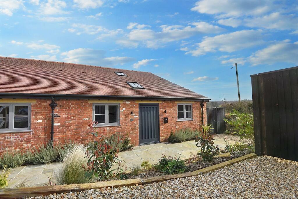4 bedroom barn conversion for sale in Plumber Farm, Plumber