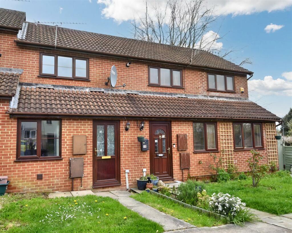 1 bedroom terraced house for sale in Badgers Way, Sturminster Newton, DT10