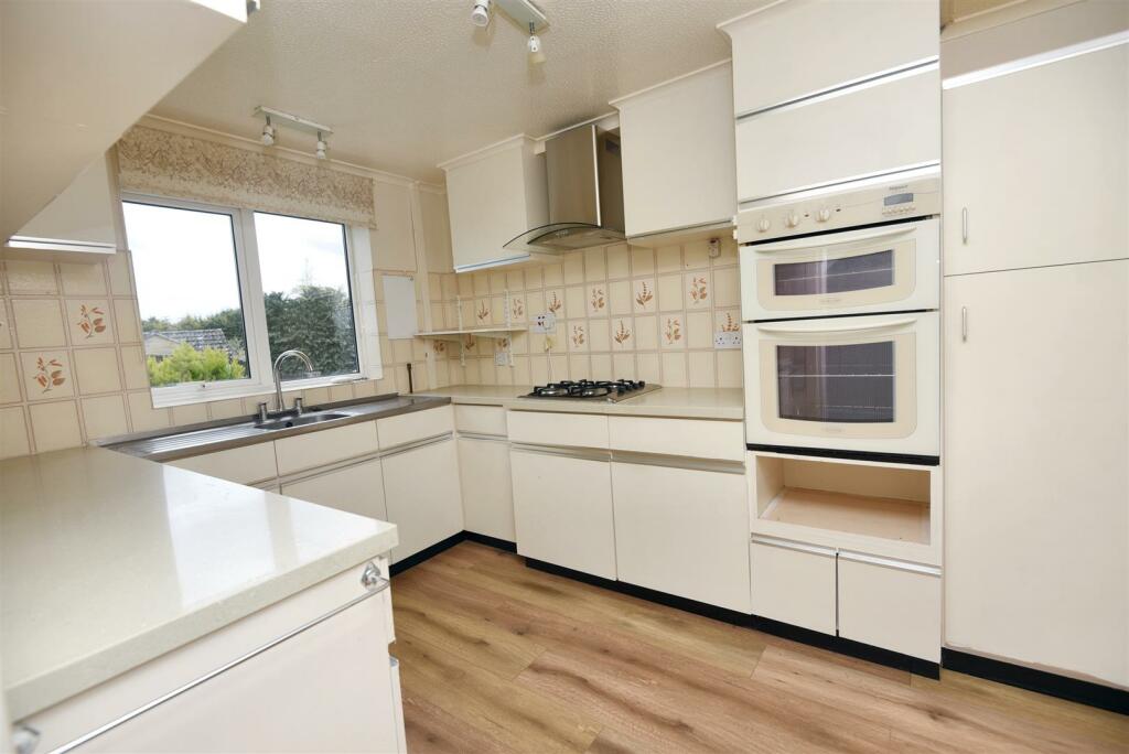 Additional property image - Park Road, Henstridge, Templecombe