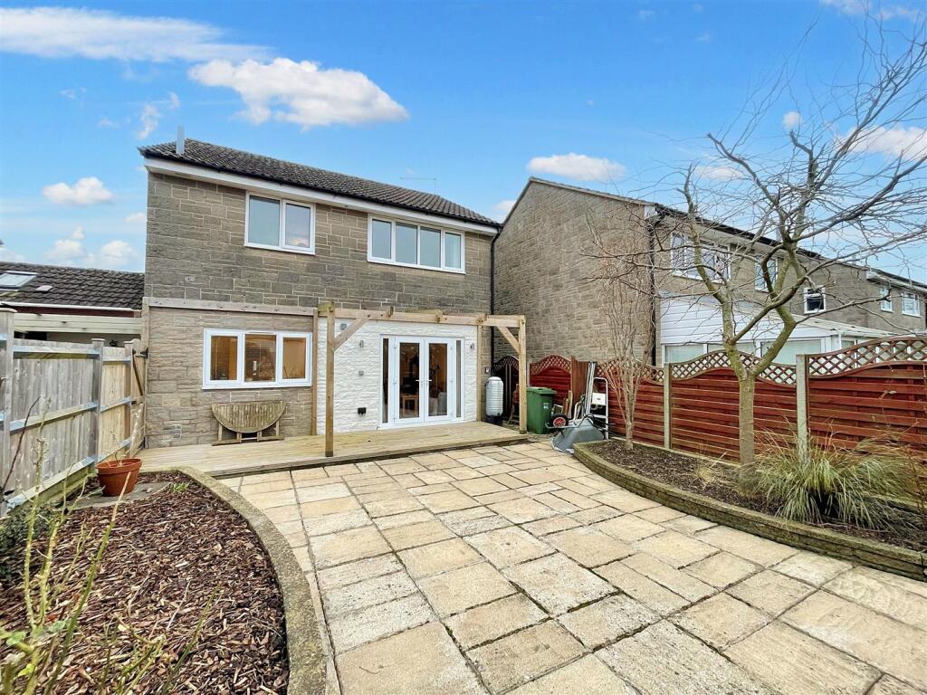 Additional property image - Ash Walk, Henstridge, Templecombe