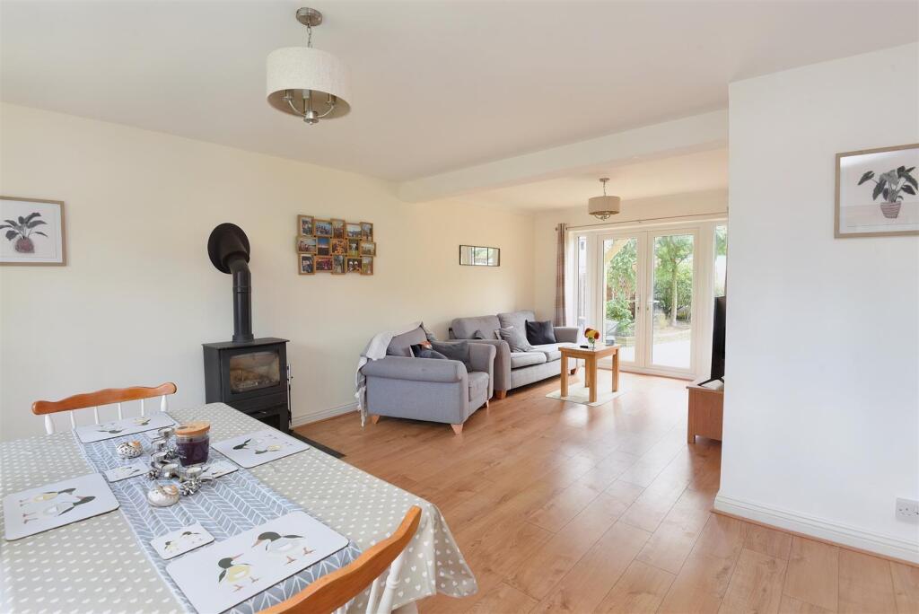 Additional property image - Ash Walk, Henstridge, Templecombe