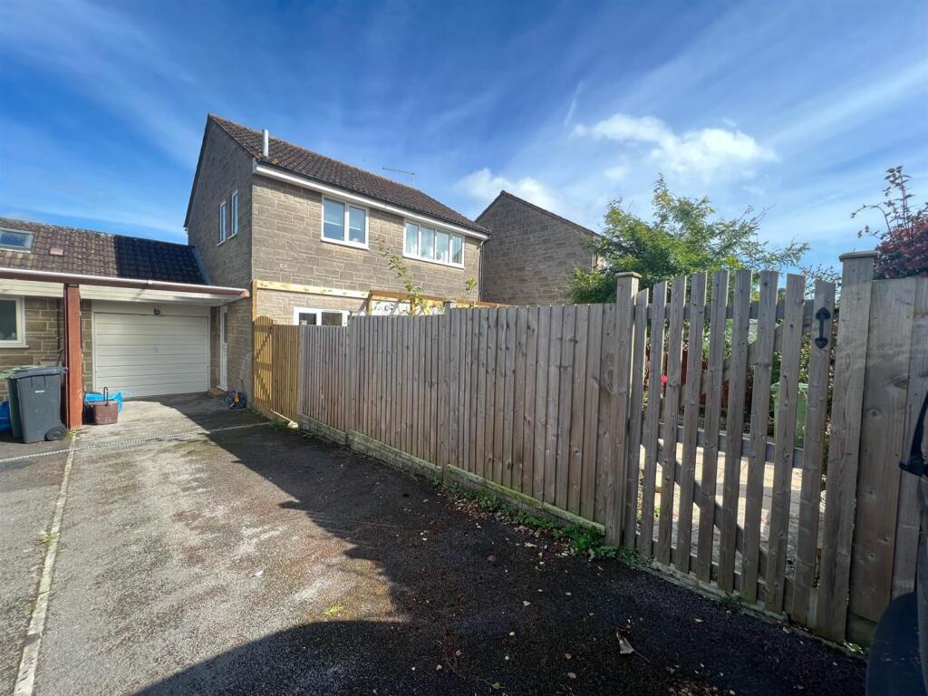 Additional property image - Ash Walk, Henstridge, Templecombe