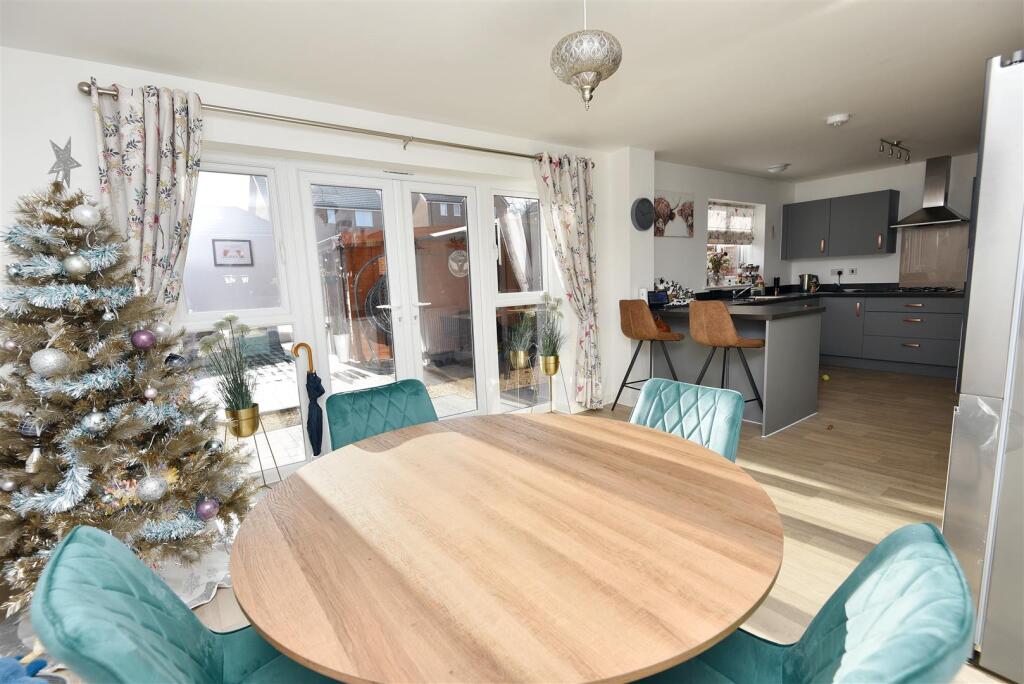 Additional image 2 of Church Close, Templecombe