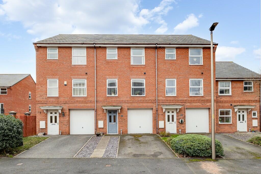 4 bedroom terraced house for sale in Black Diamond Park, Chester, CH1