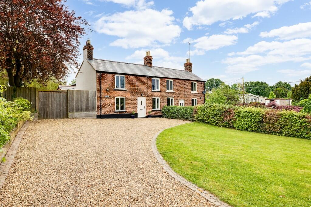3 bedroom semidetached house for sale in Chappel House Cottage, Wervin Road, CH2