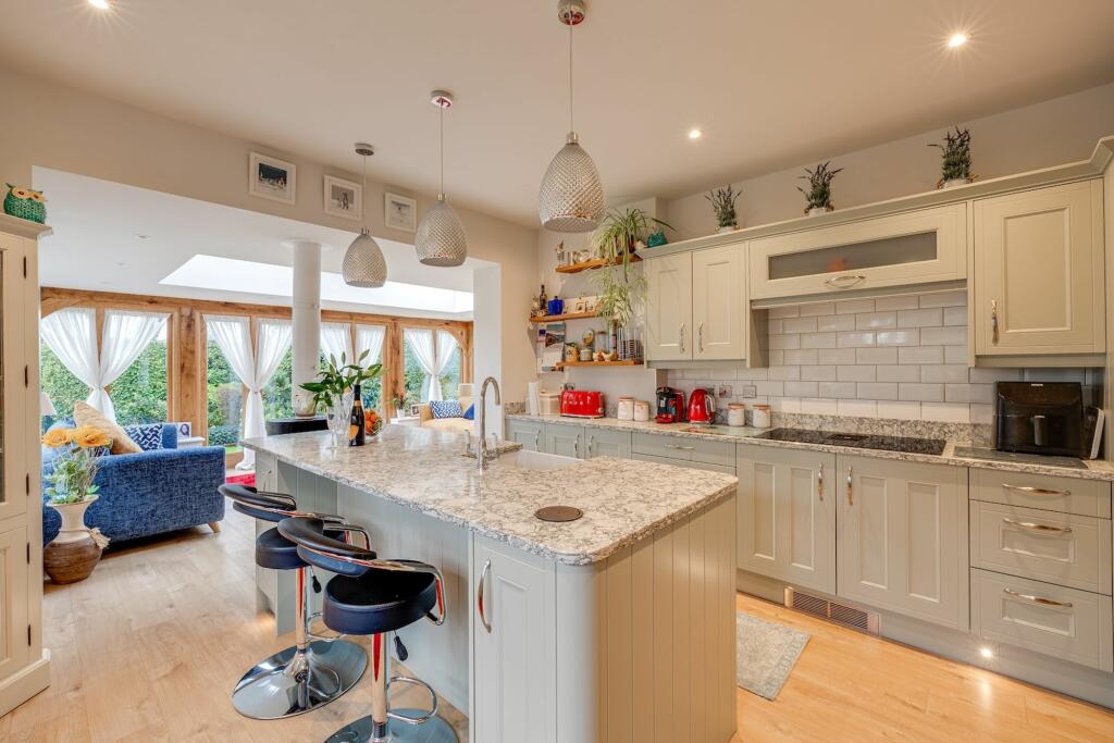 Additional property image - Poplar Hall Lane, Chorlton-By-Backford, CH2