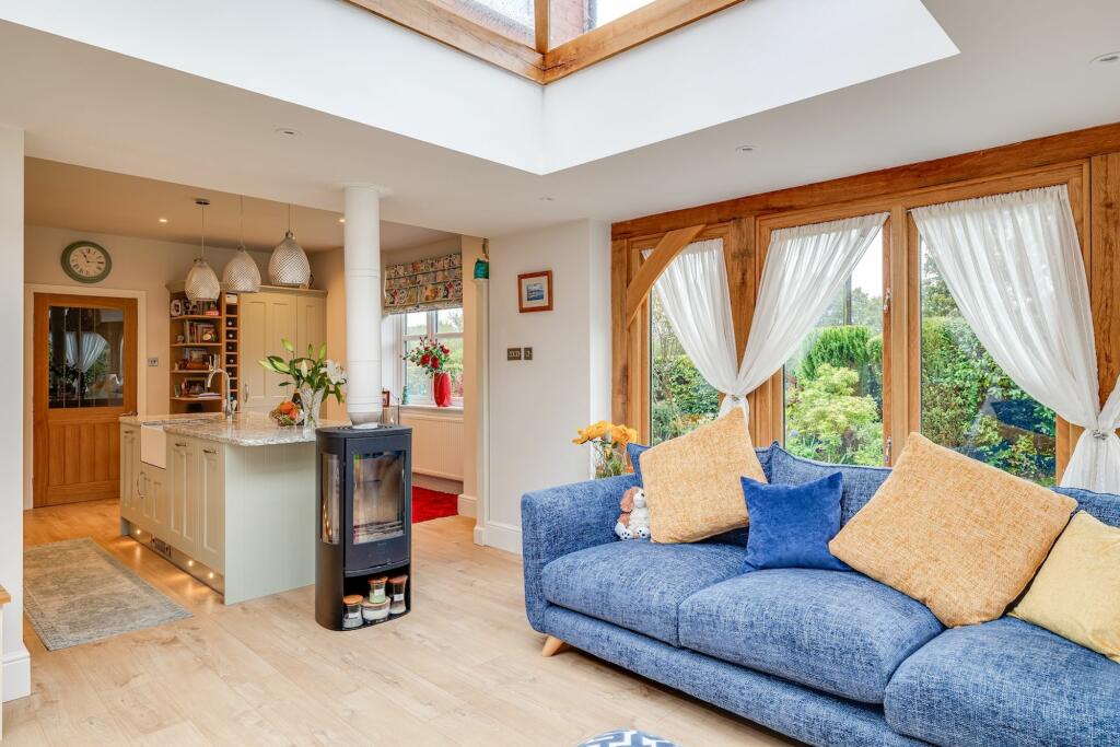 Additional property image - Poplar Hall Lane, Chorlton-By-Backford, CH2