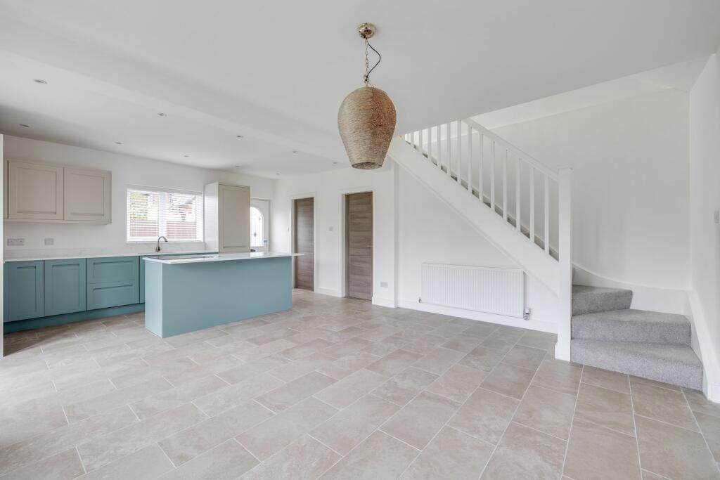 Additional property image - Upton Lane, Upton, CH2