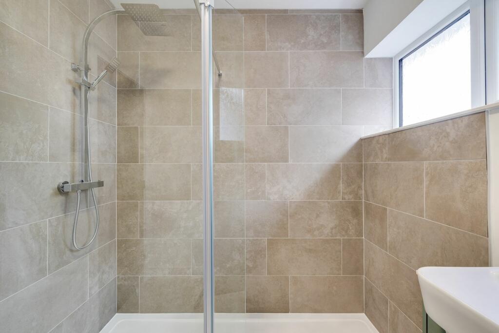 Additional property image - Upton Lane, Upton, CH2