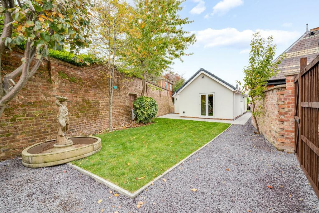 Additional property image - Upton Lane, Upton, CH2