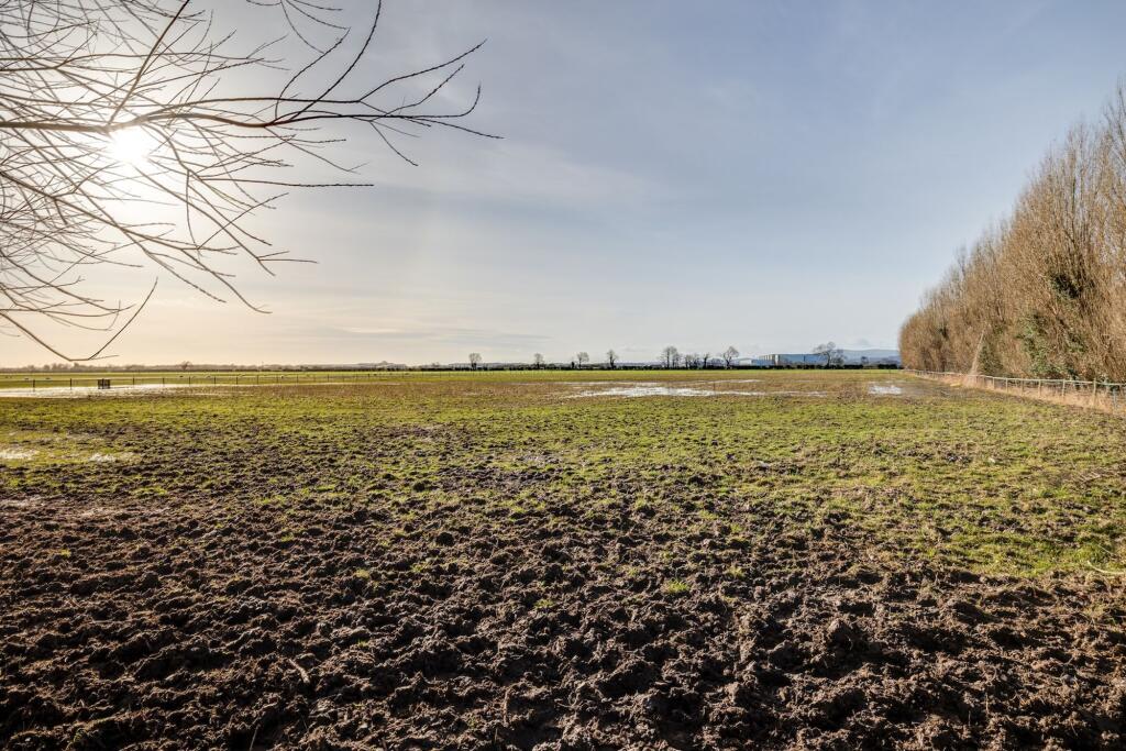 Additional property image - Deeside Lane, Sealand, CH1