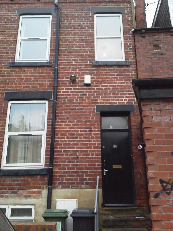 4 bedroom terraced house for rent in Ebberston Place, Hyde Park, Leeds, LS6