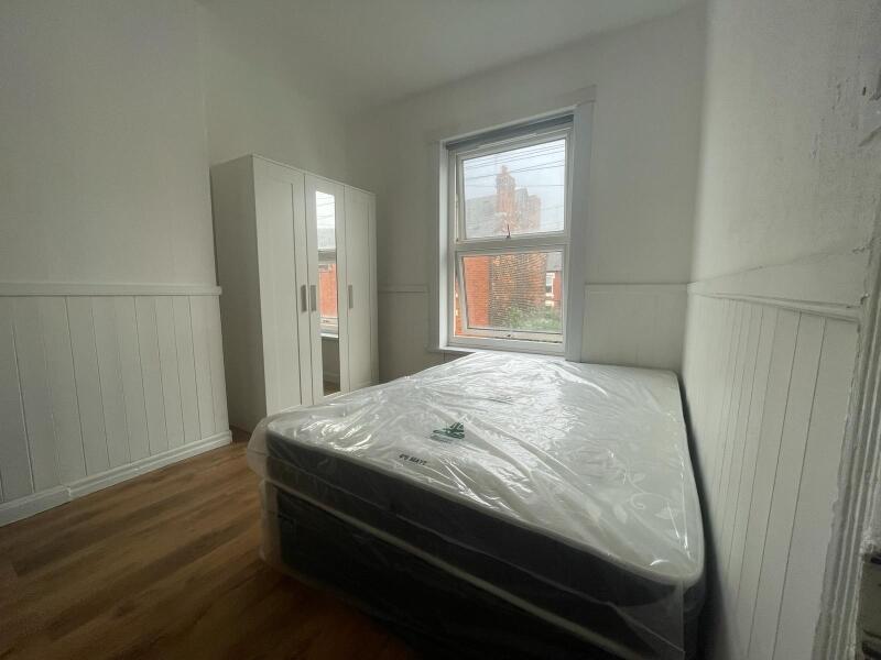 1 bedroom terraced house for rent in Kelsall Avenue, Hyde Park, Leeds, LS6
