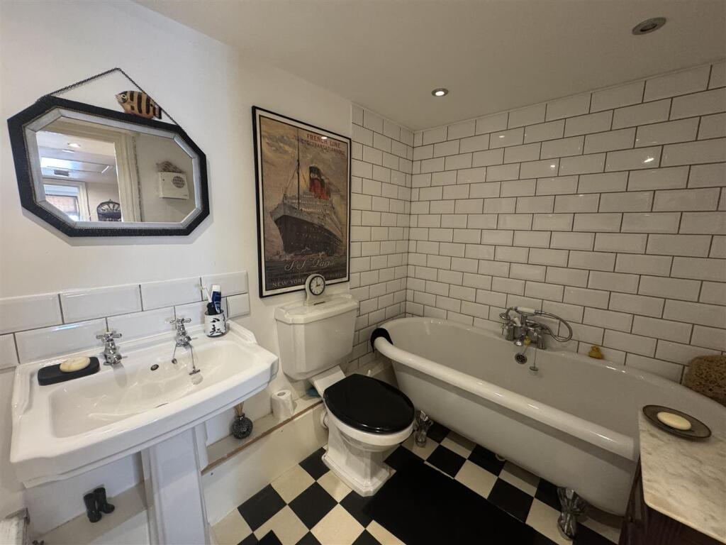 Main image of property: CHULMLEIGH