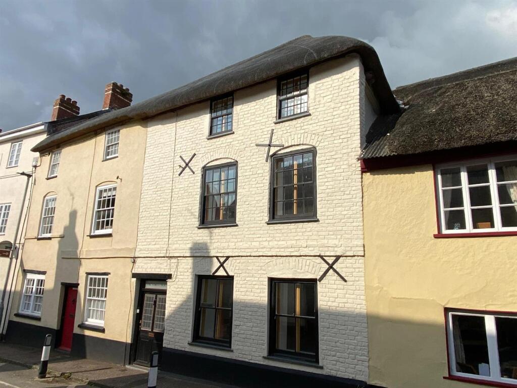 Main image of property: CHULMLEIGH