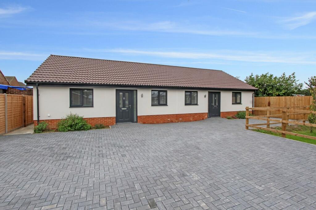 2 bedroom bungalow for sale in Stanbridge Way, Houghton Conquest