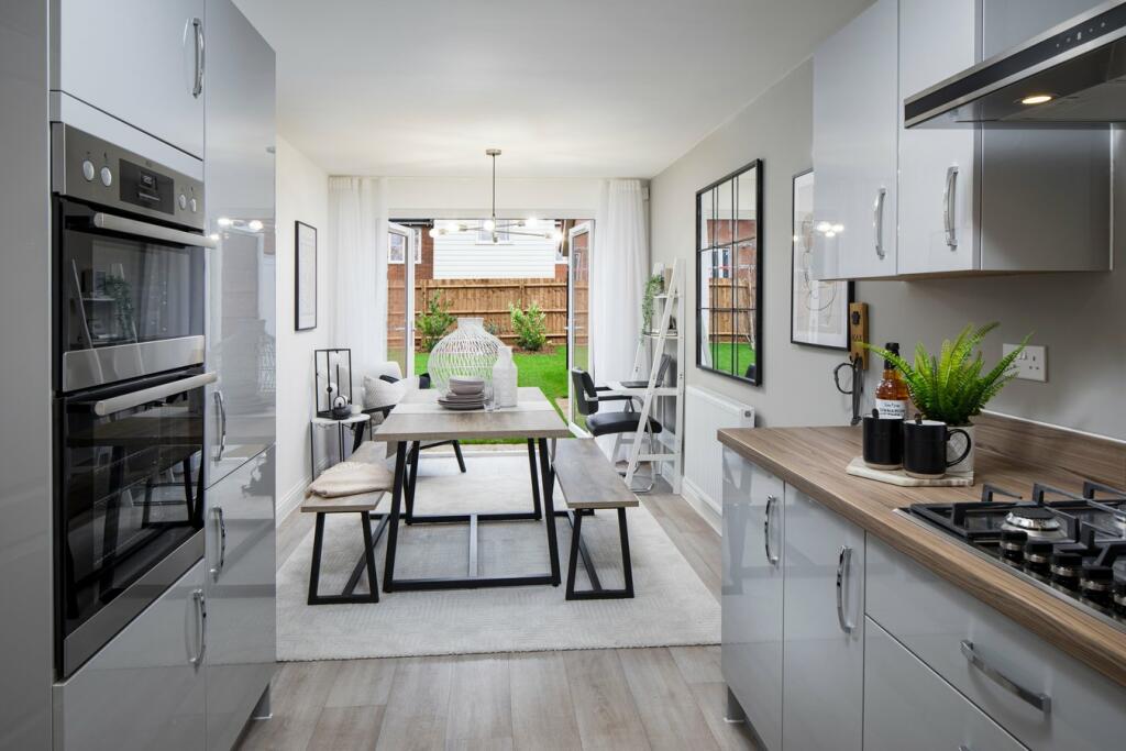 4 bedroom detached house for sale in Caldecote Fields, Vinegar Hill