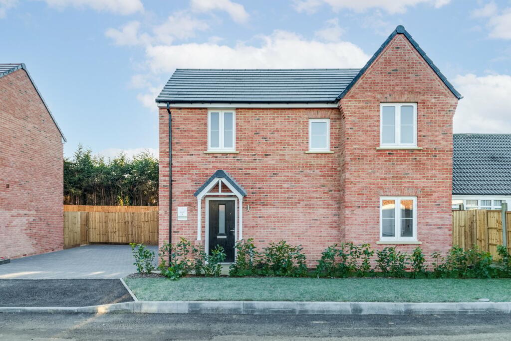 3 bedroom detached house for sale in Mill Lane, Houghton Conquest