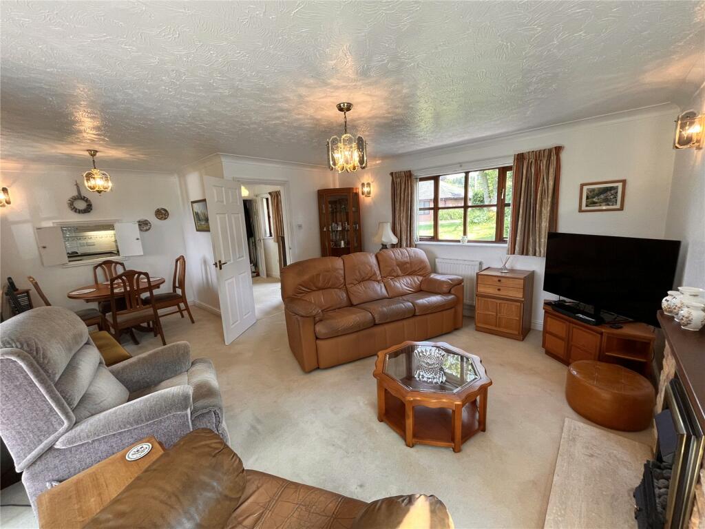 4 bedroom bungalow for sale in Old Station Way, Glasbury, Hereford