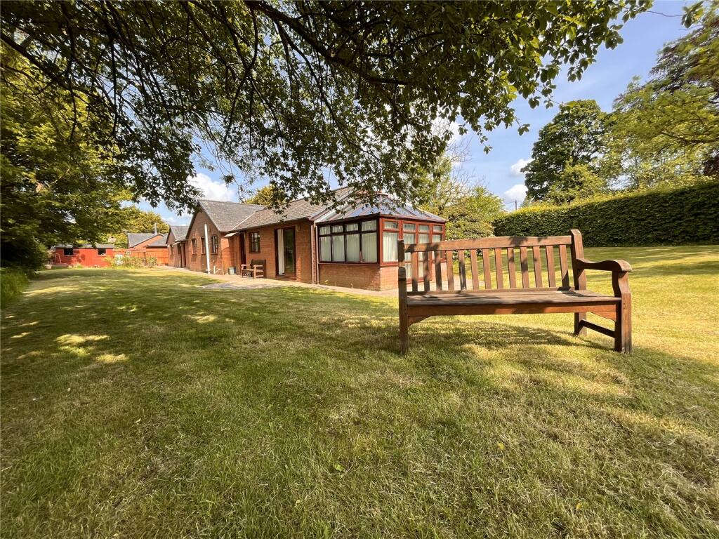 4 bedroom bungalow for sale in Old Station Way, Glasbury, Hereford