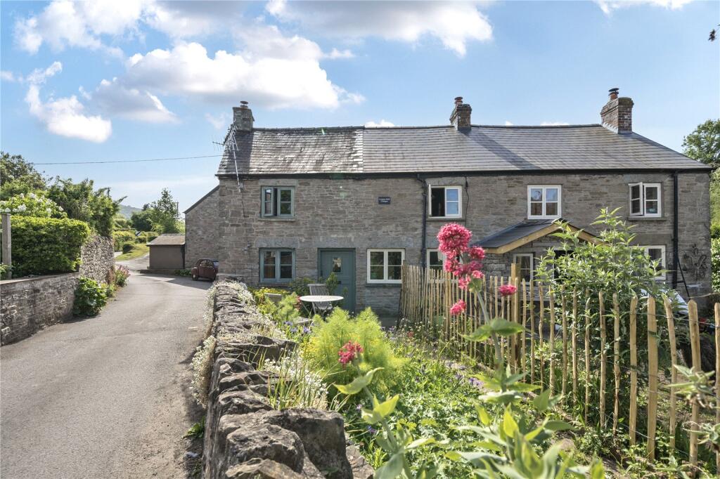 2 bedroom semi-detached house