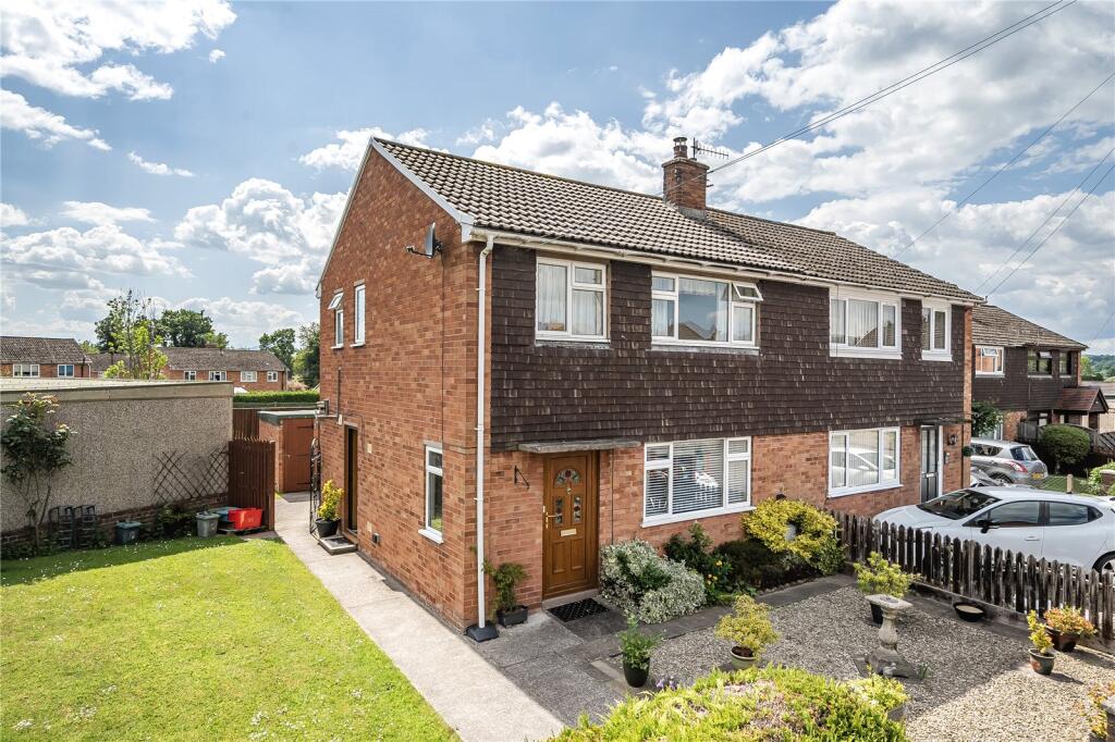 3 bedroom semi-detached house