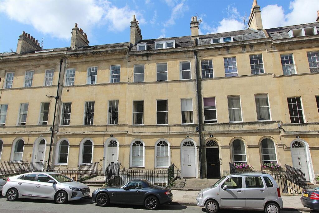 2 bedroom flat for sale in Henrietta Street, Bath, Bath, BA2