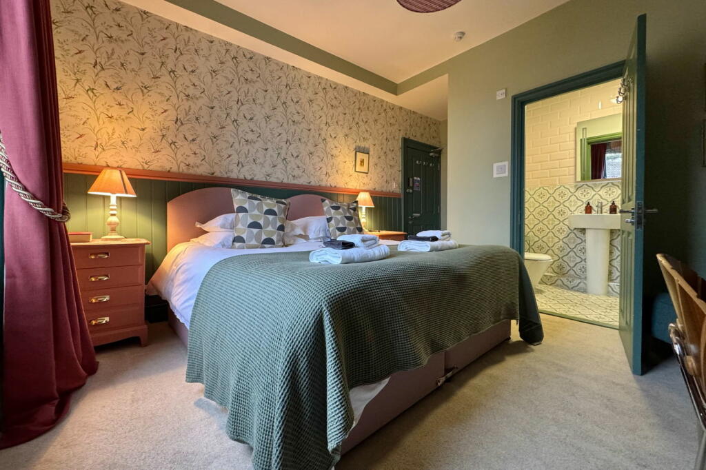 Additional property image - Belvedere, Bath