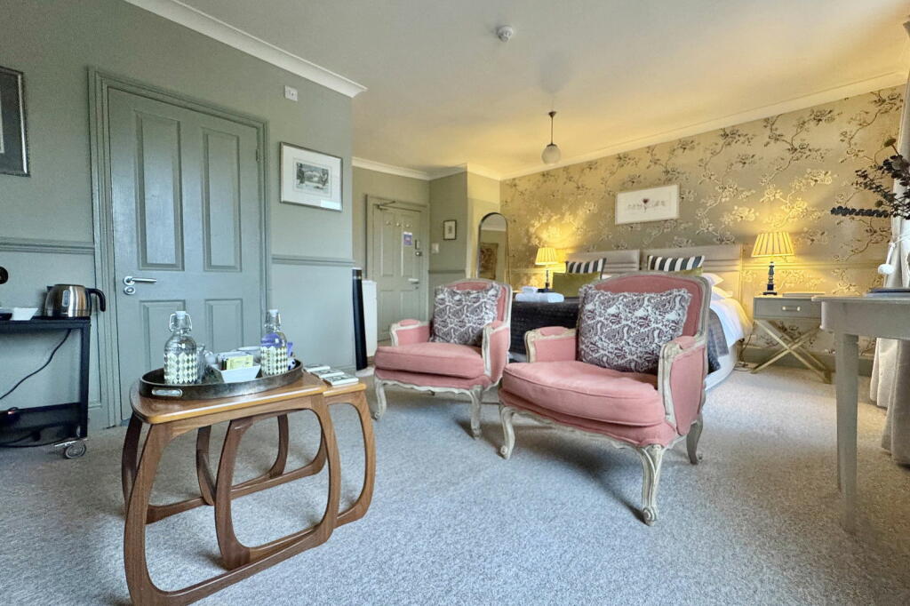 Additional property image - Belvedere, Bath