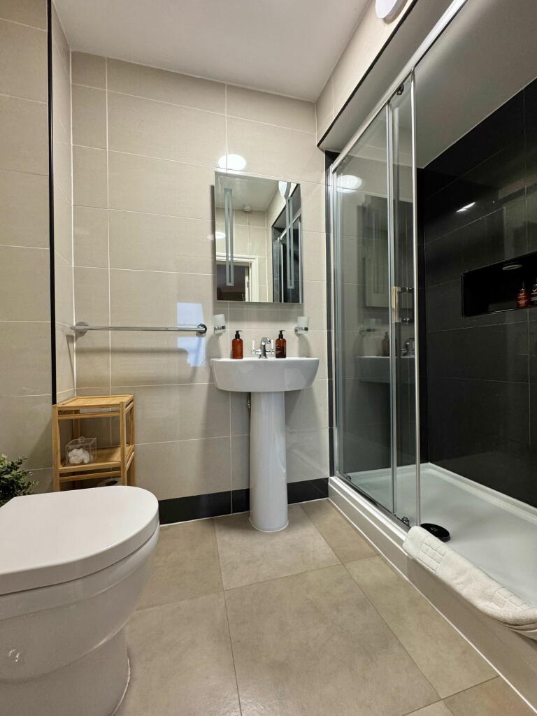 Additional property image - Belvedere, Bath