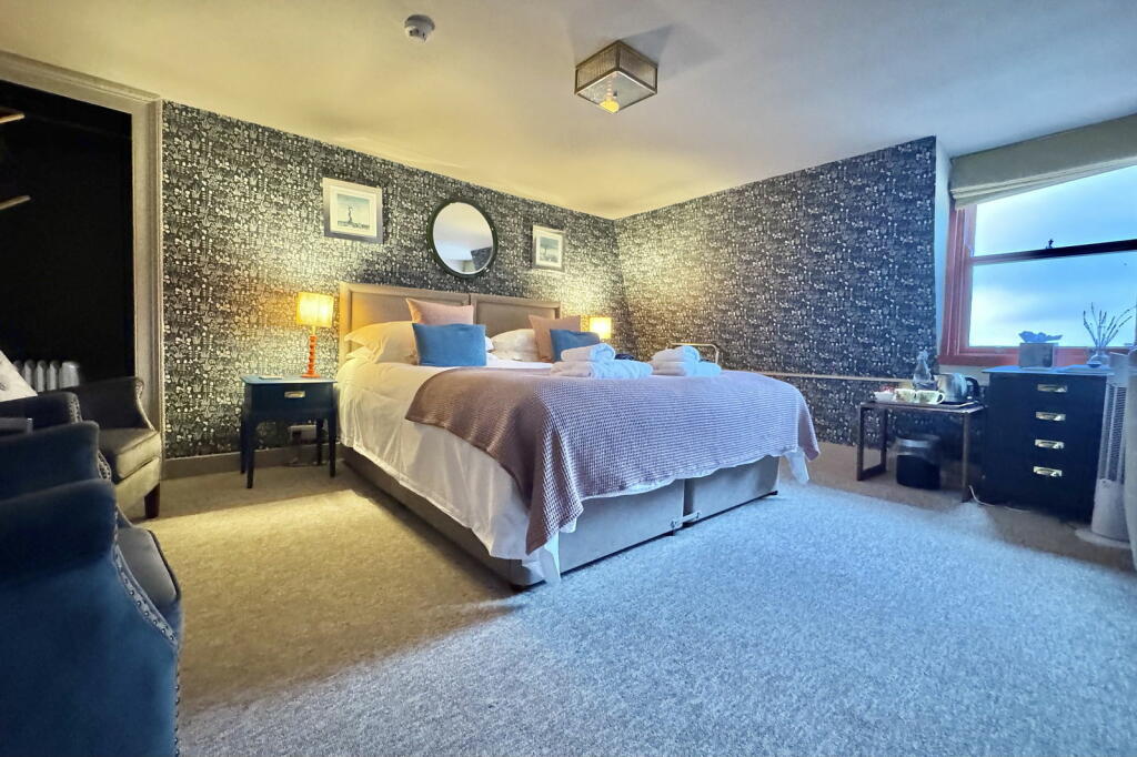 Additional property image - Belvedere, Bath