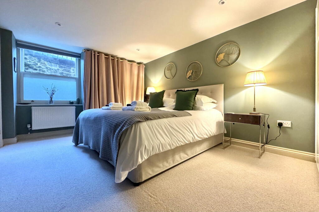 Additional property image - Belvedere, Bath