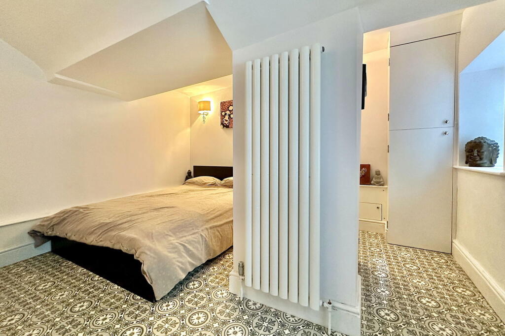 Additional property image - Cavendish Crescent, Bath, BA1 2UG