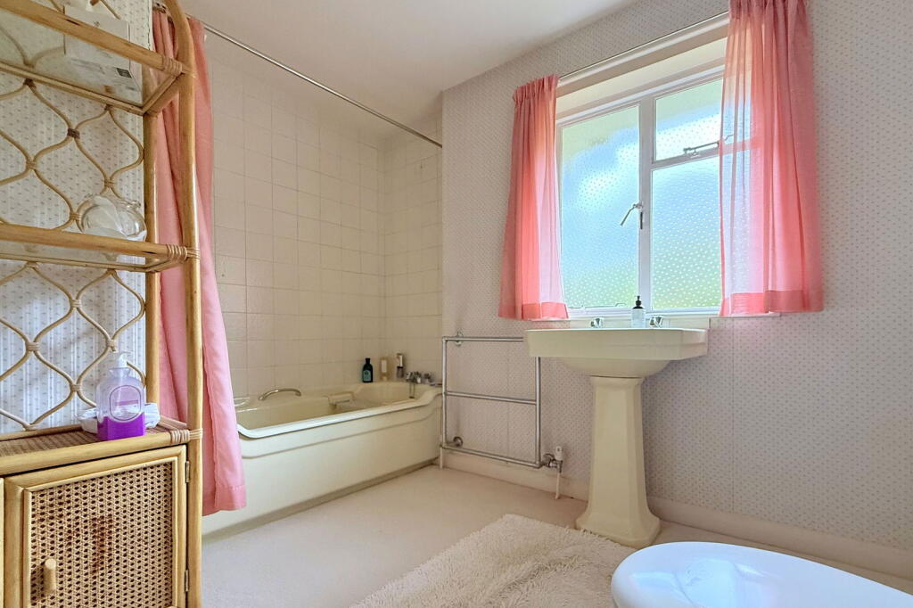 Additional property image - Cleveland Walk, Bath