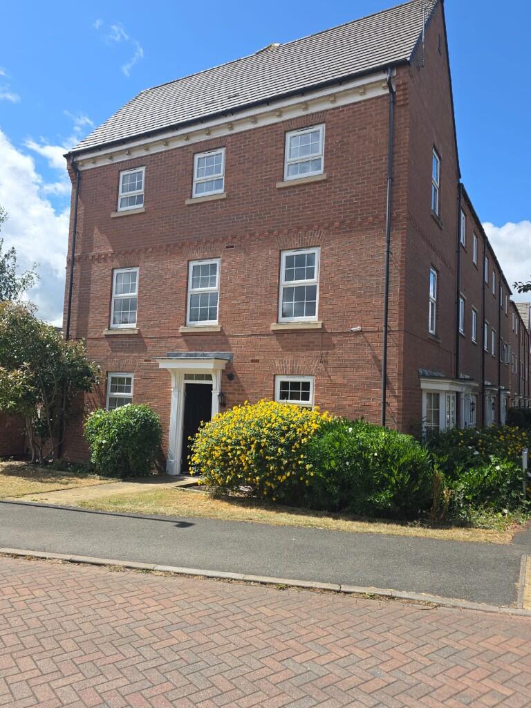 Main image of property: 22 Dairy Way, LE8