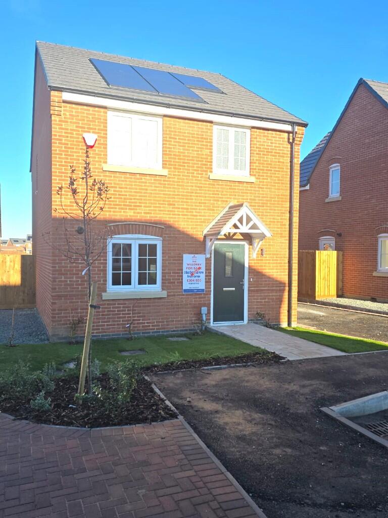Main image of property: 12 Bantam Way, Nuneaton, Warwickshire, CV11