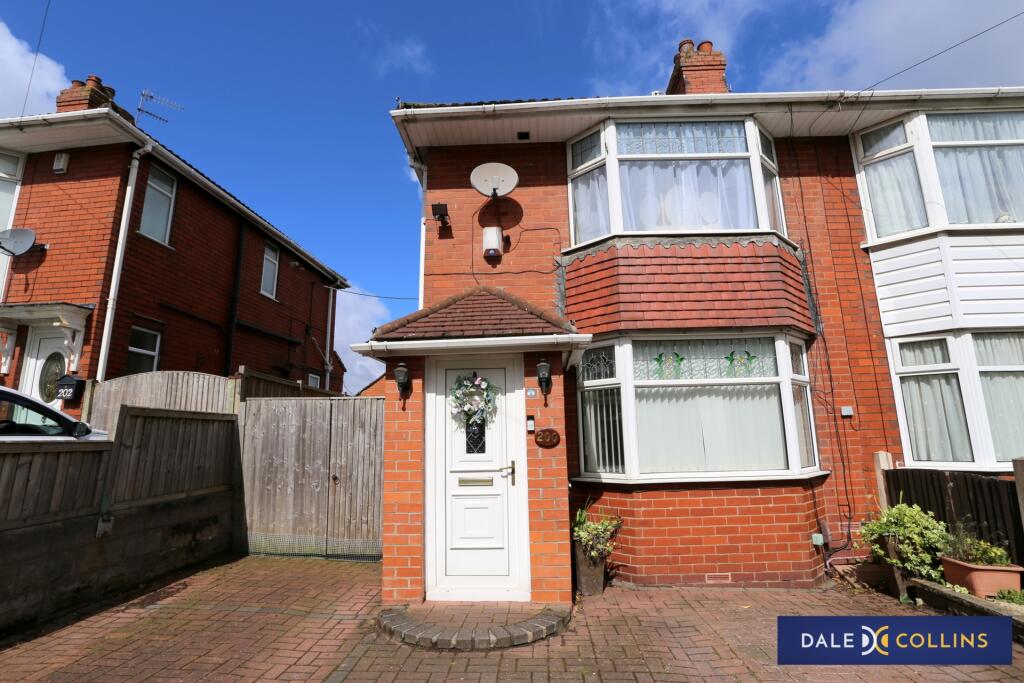 2 bedroom semi-detached house for sale in Trentham Road, Dresden, ST3