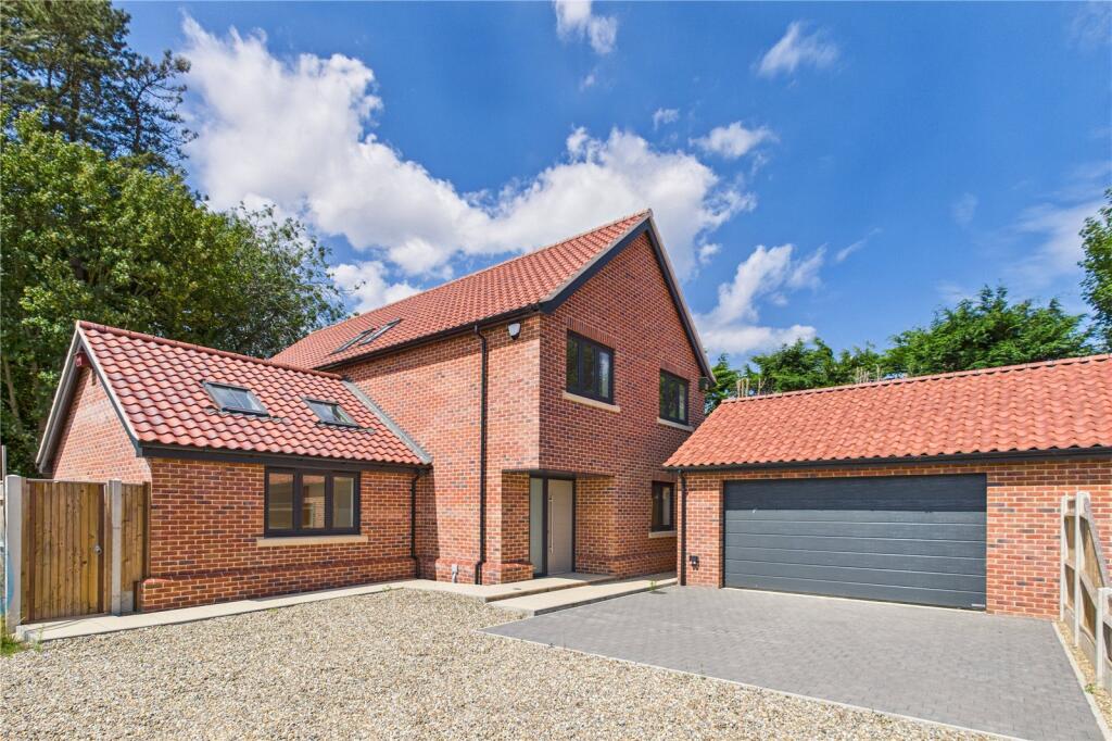 Main image of property: Yarmouth Road, Ormesby, Great Yarmouth, Norfolk, NR29
