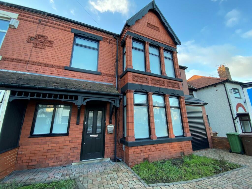 5 bedroom semi-detached house for sale in Coronation Drive, Crosby, Liverpool, L23