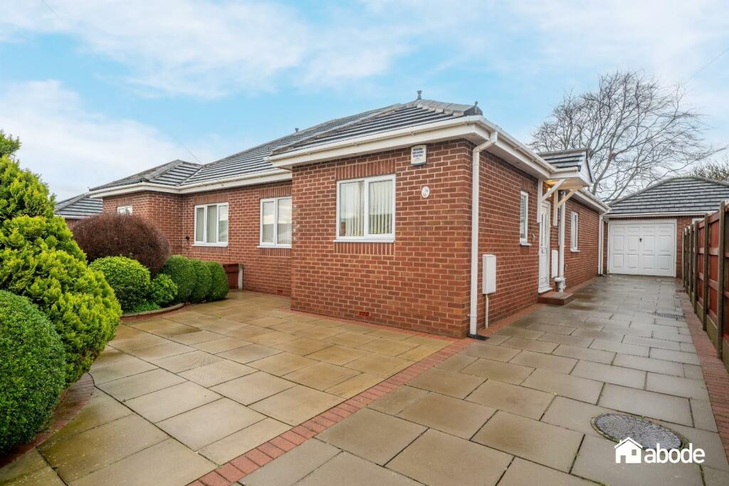 2 bedroom semi-detached bungalow for sale in Lupton Drive, Liverpool, L23