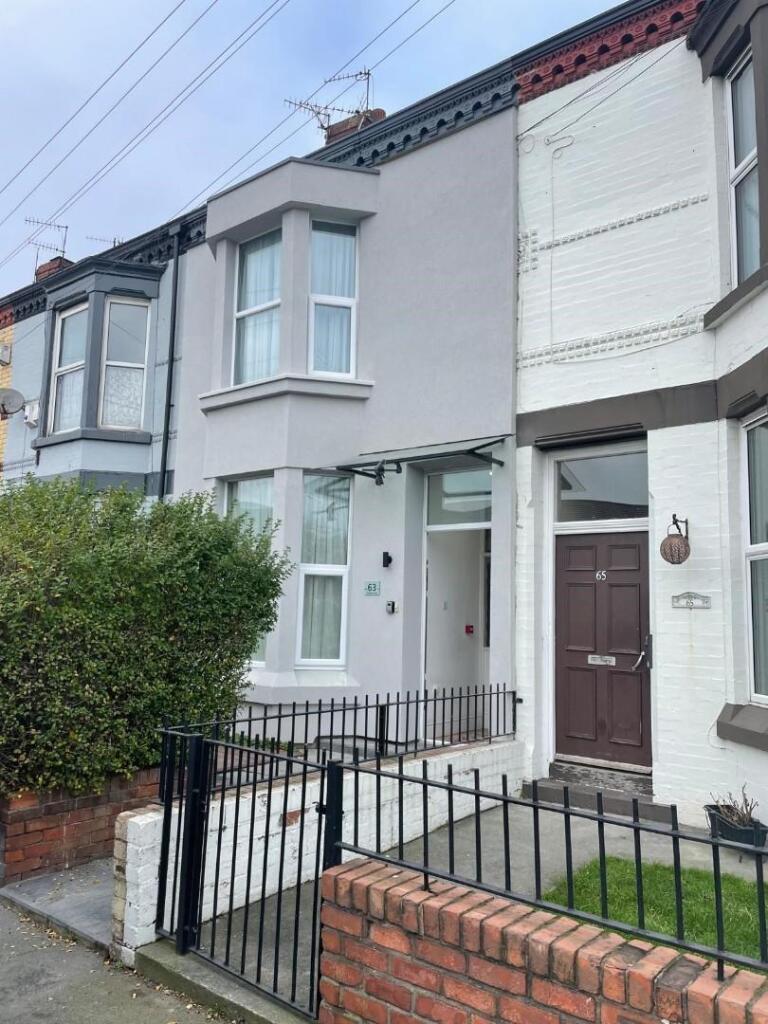 6 bedroom terraced house