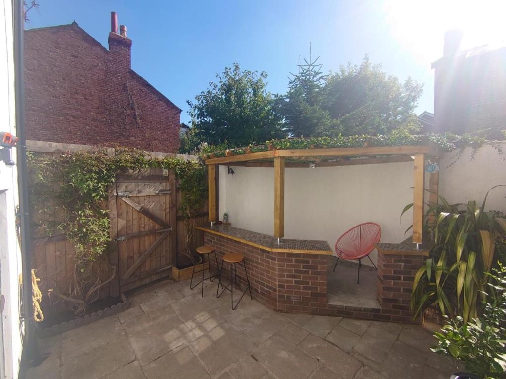 3 bedroom house for sale in Victoria Road, Crosby, Liverpool, L23