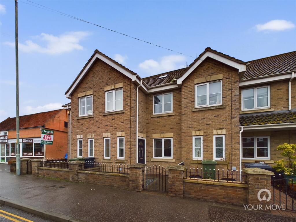 Main image of property: High Street, Caister-on-Sea, Great Yarmouth, Norfolk, NR30