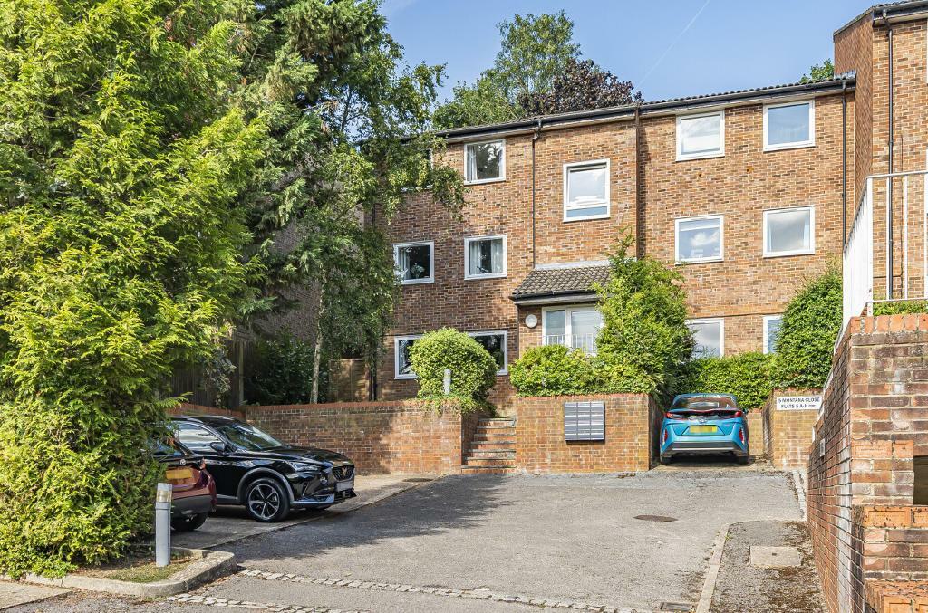 Main image of property: Montana Close, Sanderstead, CR2 0AT