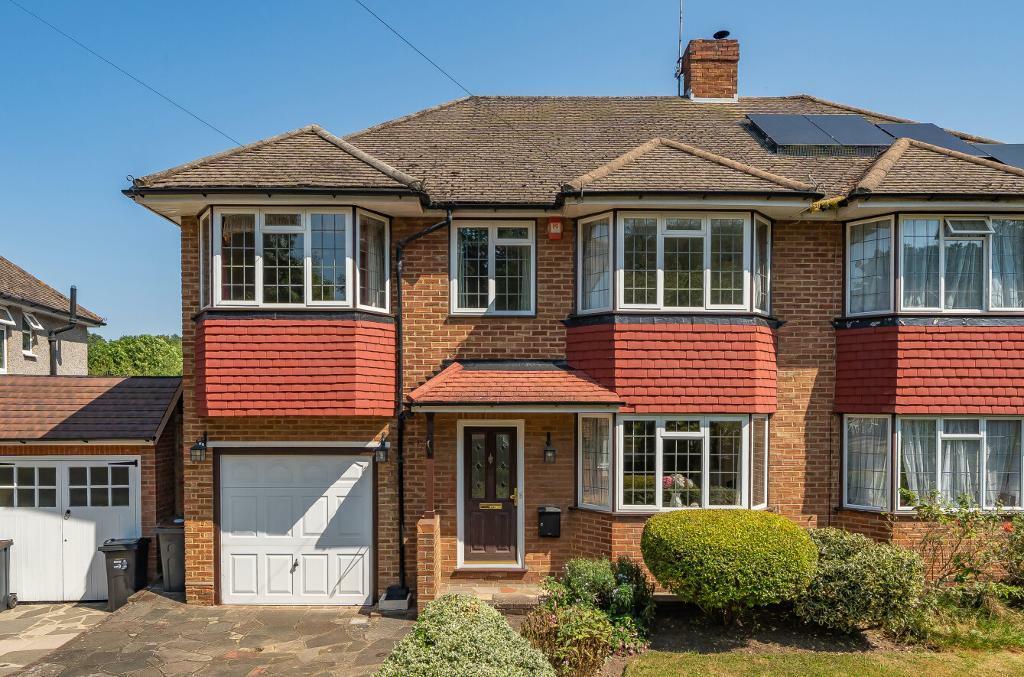 Main image of property: Chestnut Grove, South Croydon, CR2 7LL