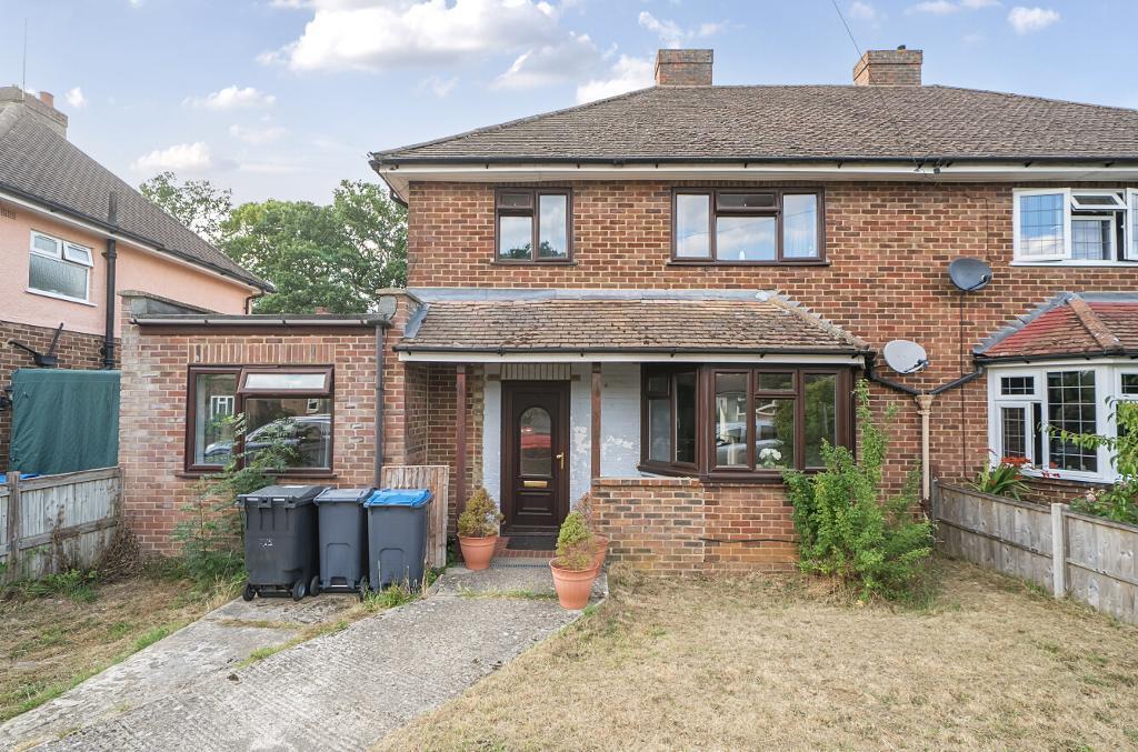 Main image of property: Leighton Gardens, Sanderstead, CR2 9DY