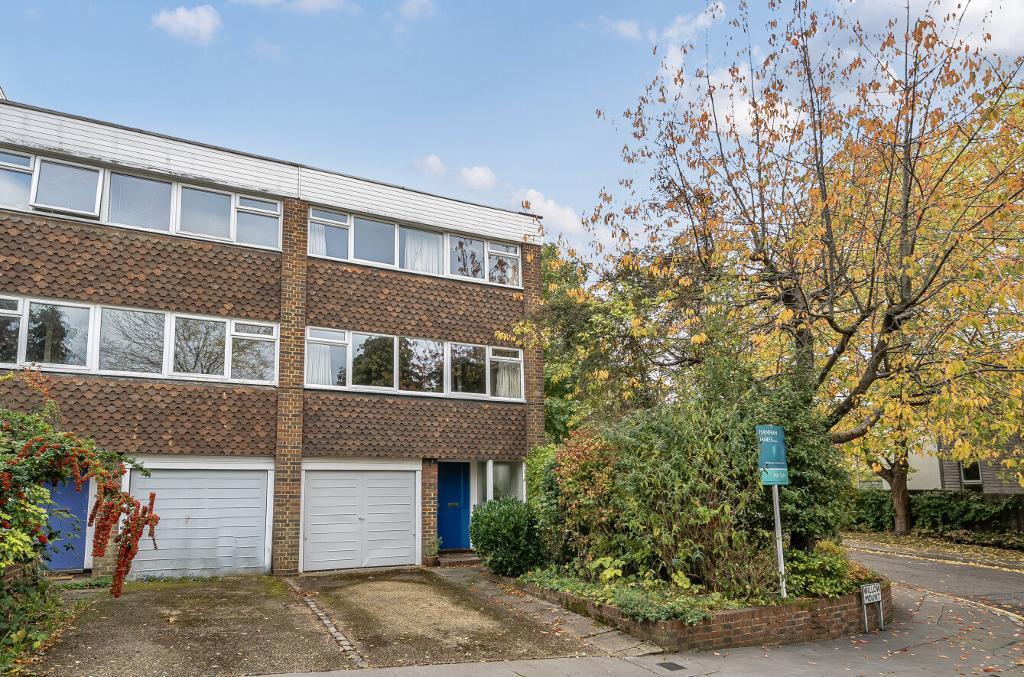 Main image of property: Willow Mount, Park Hill, Croydon, Surrey, CR0 5LD